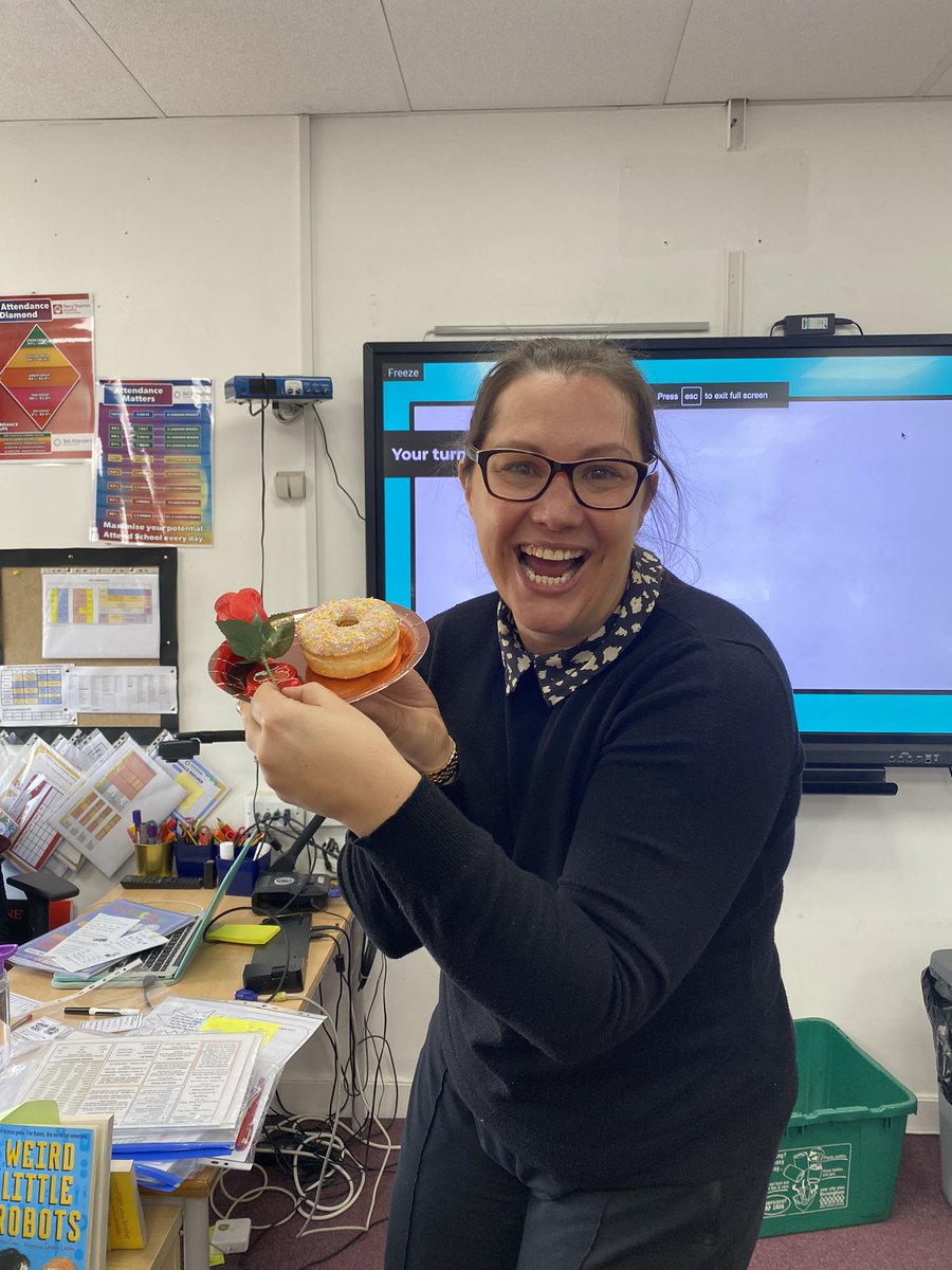 mrsjstarr's tweet photo. Valentine’s Day at @PercyShurmerAET ❤️ staff were treated to some yummy treats (thanks to our reading ambassadors) whilst all classes had a date with a new book! @AETloveliteracy @AETAcademies @BurkeMrs https://t.co/vsoElbRIld