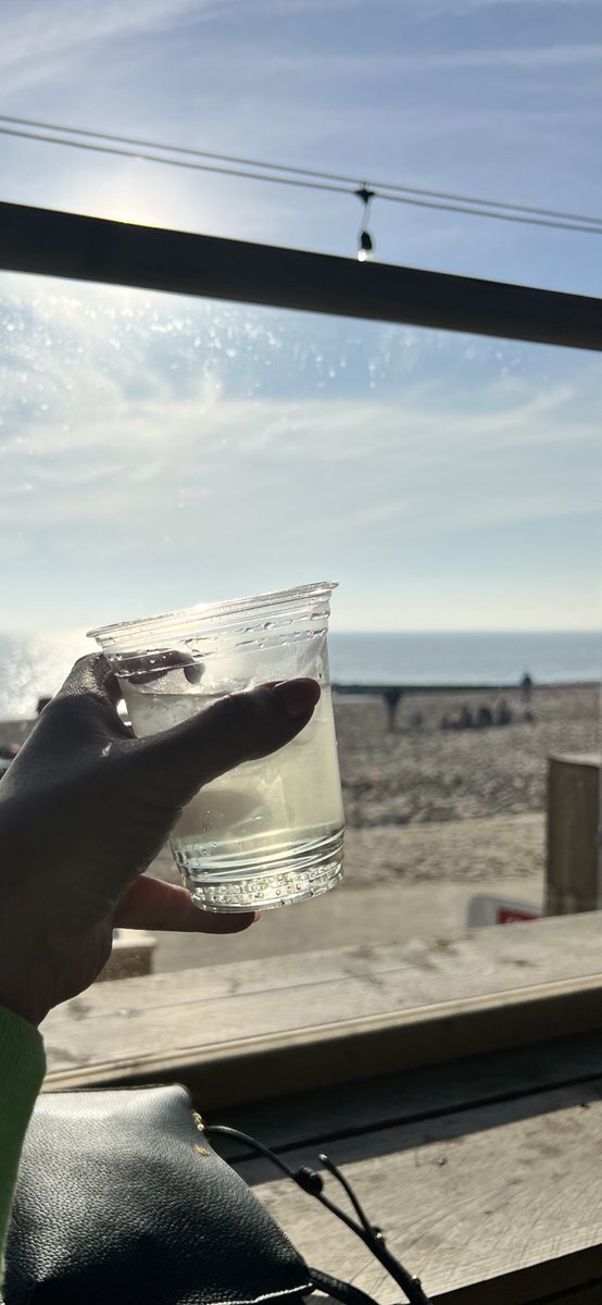 jskeeling's tweet photo. Allergy appease for @sobobeachclub 👏🏼 First visit and will definitely be back. Staff were so helpful and didn’t make me feel awkward about having allergies. Lovely food and fab location. Thanks guys. #allergies #sobobeach https://t.co/096KRj6gdW