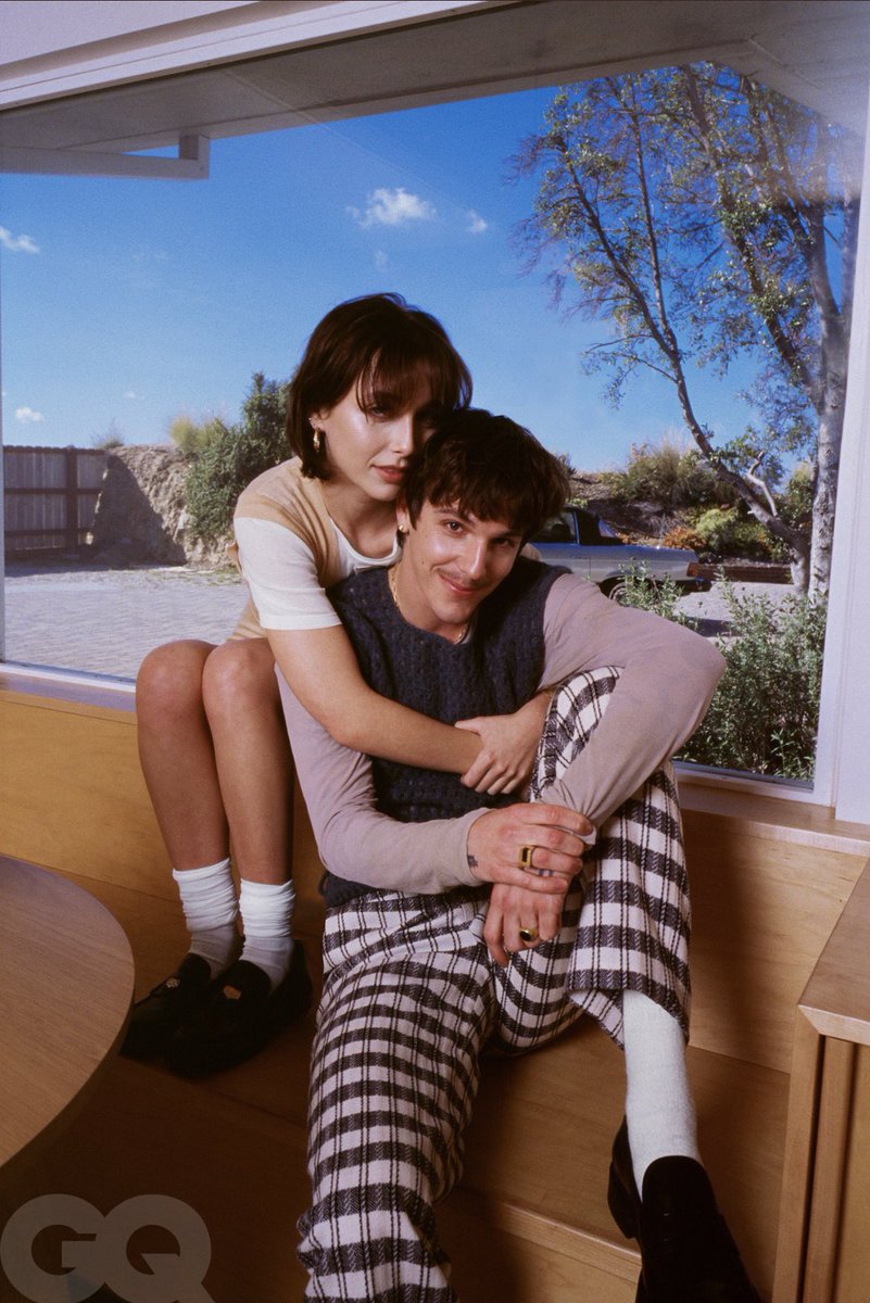 frostedchalamet's tweet photo. happy emma chamberlain and tucker pillsbury day https://t.co/hStNmRzIZO