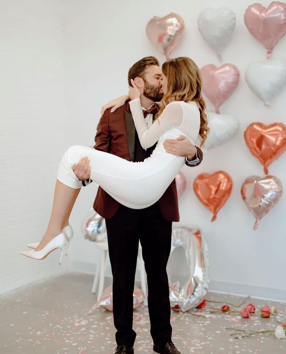 💕HAPPY VALENTINE"S DAY!💕

#jimsformalwear #weddings #weddinginspo #love #groominspo #groominspiration #groomswear #weddinginspiration #mensfashion #mensformalwear #groomssuit #groomsuit #groomtobe #weddingsuits #menssuit #menssuits #valentinesday #happyvalentinesday #vday