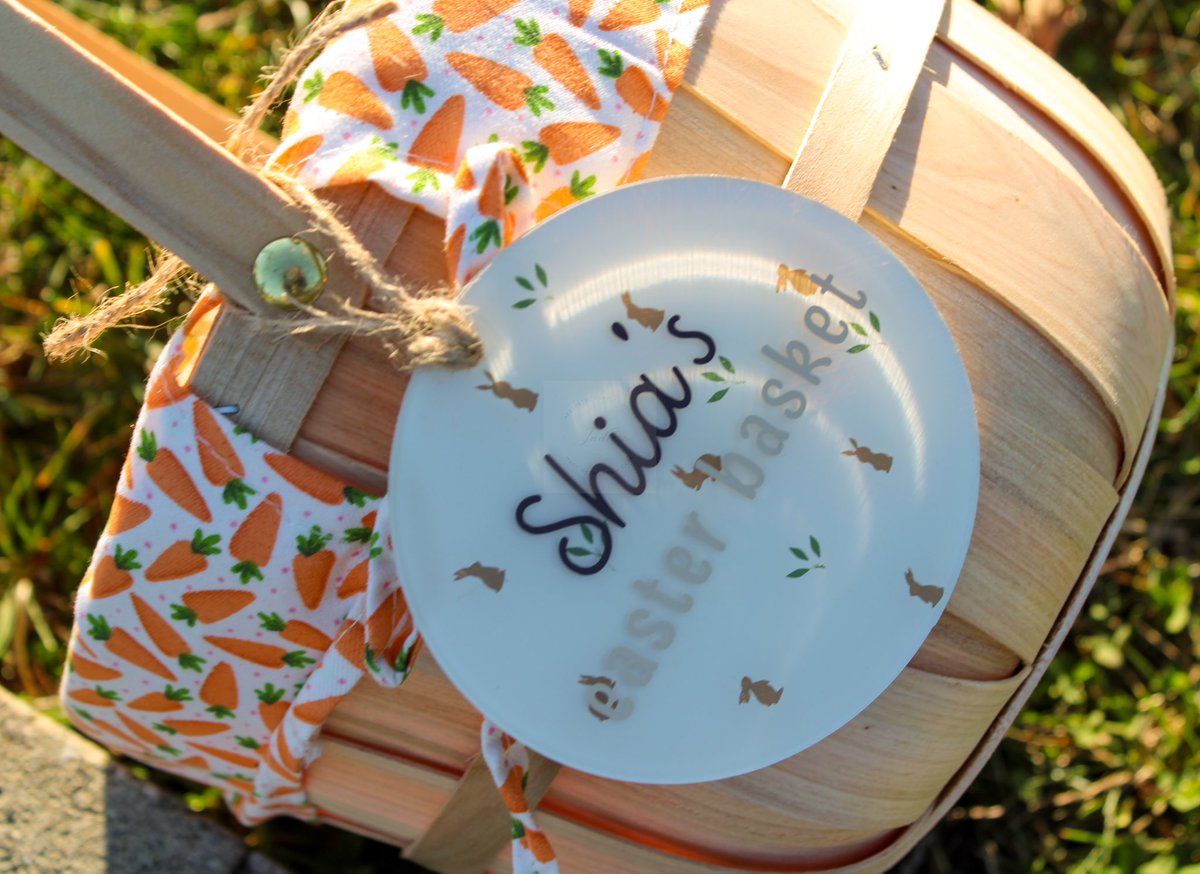 JadieAhYVR's tweet image. The perfect Easter Tag does exist #Easter #acrylicsign #vancou