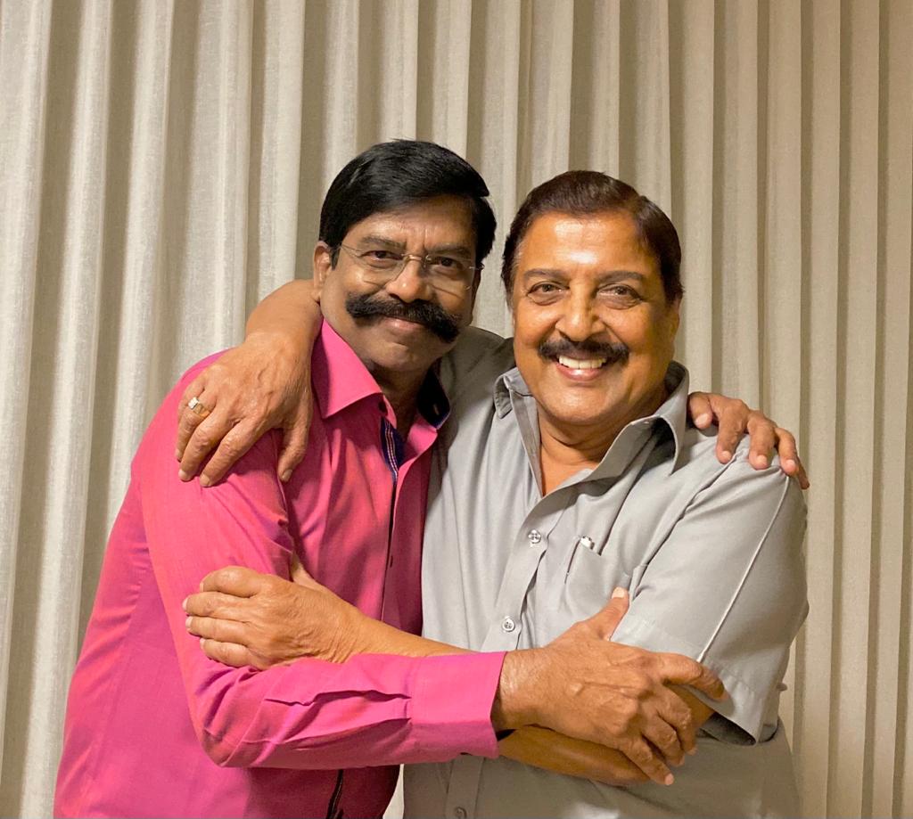 KaliyamurthySp's tweet photo. எனது அன்பிற்கும் பாசத்திற்கும் உரிய அருமை நண்பர் திரு. சிவக்குமார் அவர்களுடைய இல்லத்தில் அவருடைய கம்ப ராமாயணம் மகாபாரதம் திருக்குறள் உரைகளை மணிக்கணக்காக அமர்ந்து கேட்டு ரசித்த பிறகு எங்கள் மகிழ்ச்சியை பரிமாறிக் கொண்டு தாய் தமிழால் இணைந்த தருணம். https://t.co/UVn9tDGmvS