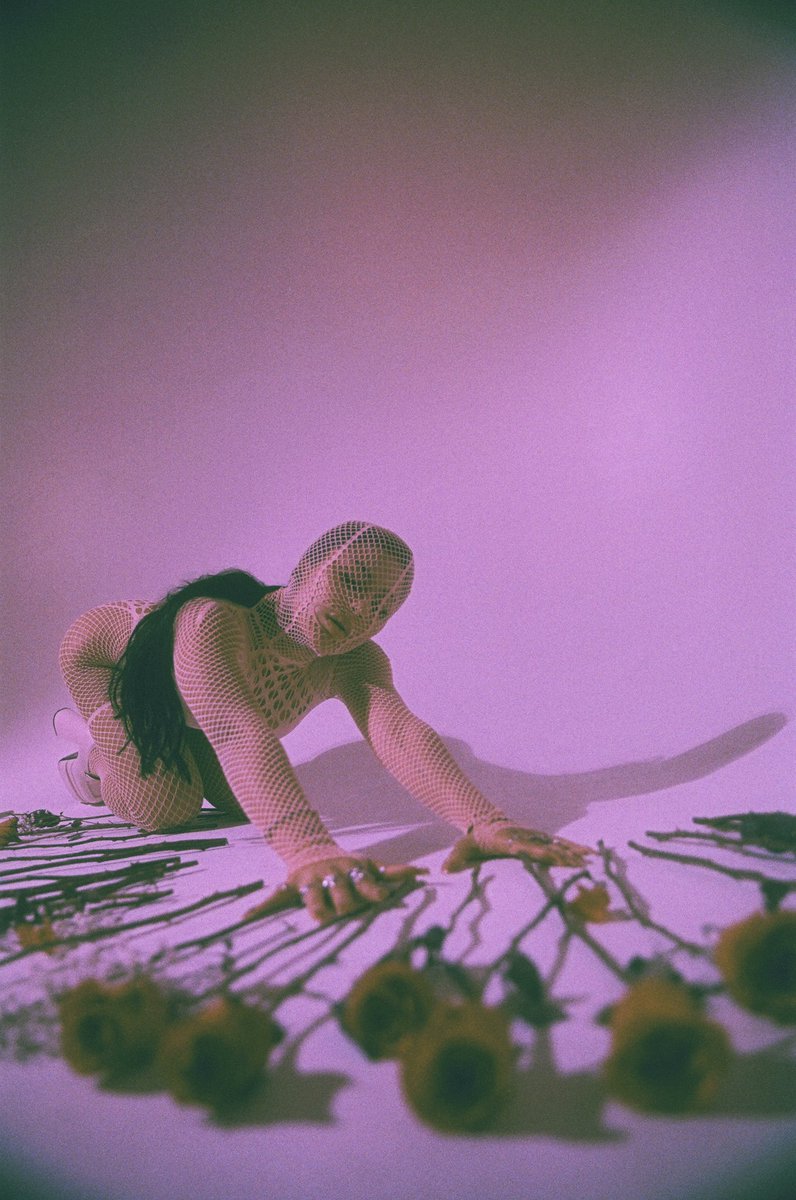 Ifidontanswertext on Twitter: "RT @chansnax: forever my kings 🌹"