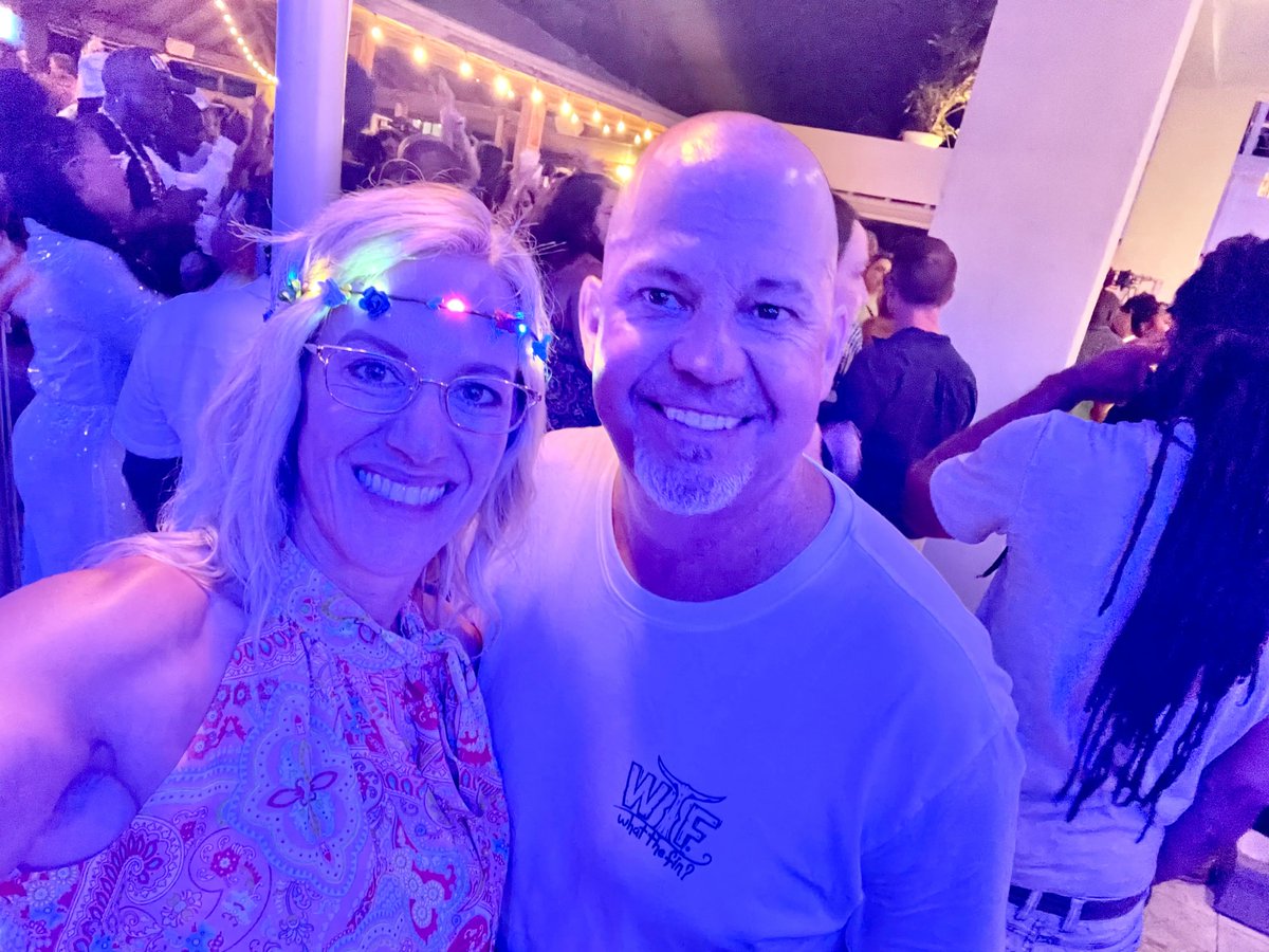 Happy Valentine’s Day to my husband and forever valentine, John!

Wine, chocolate, or flowers—what do you love to give (or get!) on Valentine’s Day? 🌹🍫🍷❤️

#valentinesday #thankful #blessed