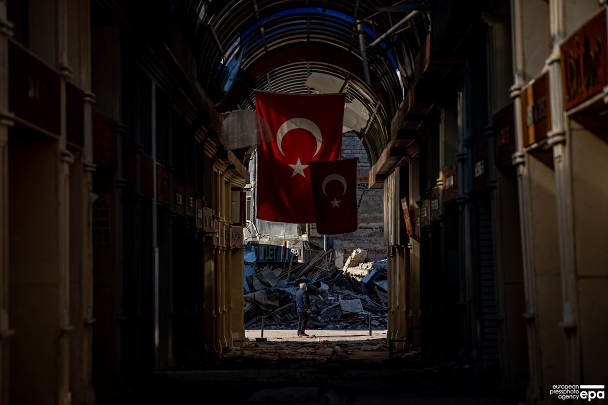 martin_divisek's tweet photo. PHOTO Search operations continue in Hatay following powerful earthquake in Turkey. @EPA_Images https://t.co/JzPlmHcjDZ