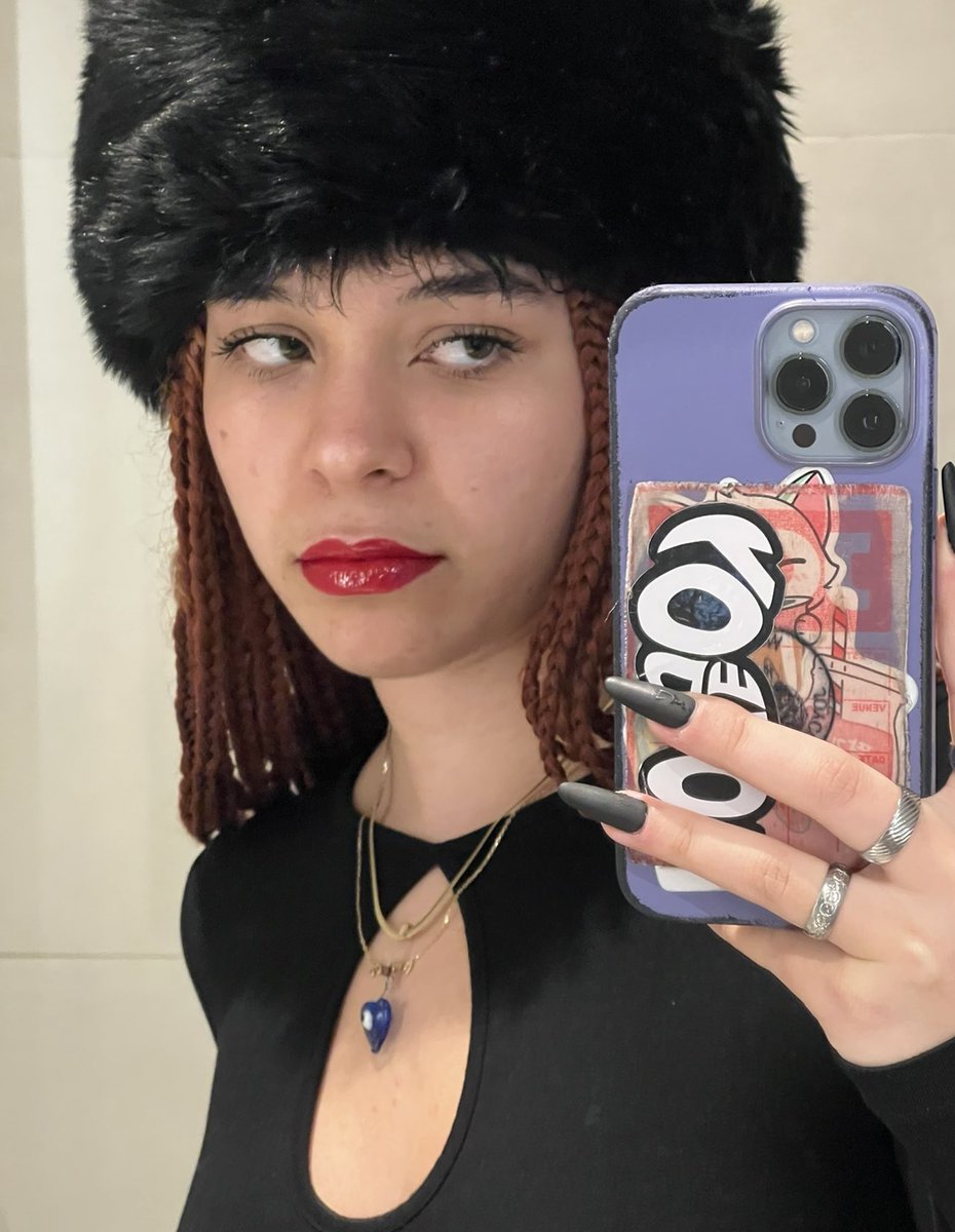 Rue on Twitter "Happy Valentine’s Day bitches. here is me looking hot