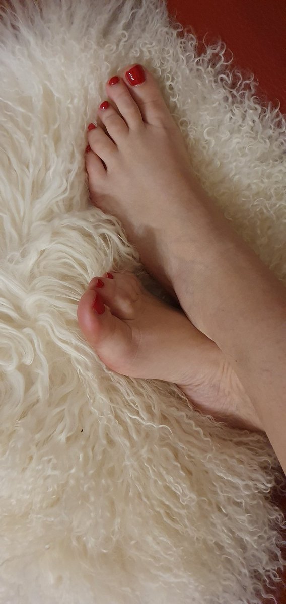 dulhatice3433's tweet photo. KÖPEĞİM OLUP AYAĞIMI YALAMAK İSTEYEN VARMI !!!!! 👅🔥👅🔥 https://t.co/KKfBoB5b1z