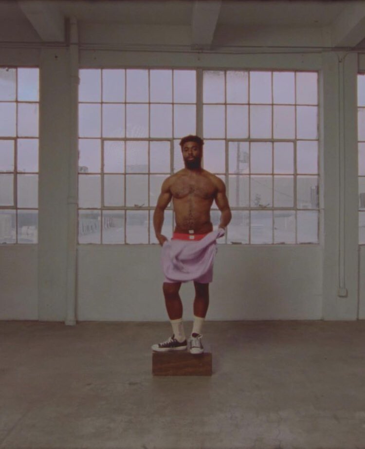 pleasingbyharry's tweet image. “[…] exclusive apparel and accessories, we’re bringing them online in limited sizes and colorways, available from the 16th of February at 9am PST, 12pm EST and 5pm GMT.”

Find your Pleasing.

Pleasing via instagram