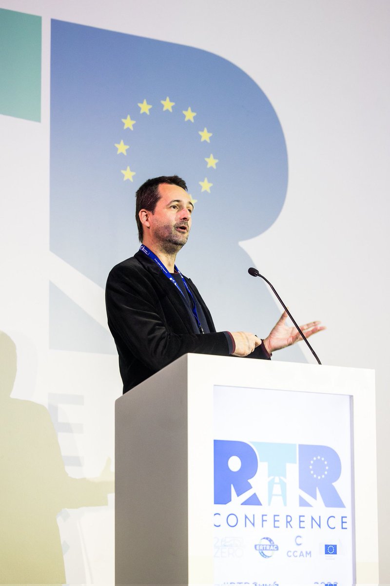 .<a href="/MobiDataLab/">MobiDataLab</a> brought together diverse partners to assess mechanisms, prototype a cloud solution &amp; conduct #innovation parallel sessions. <a href="/H2020nuMIDAS/">nuMIDAS</a> assessed shared #micromobility needs to estimate #emissions &amp; to measure the impact of #traffic management measures.