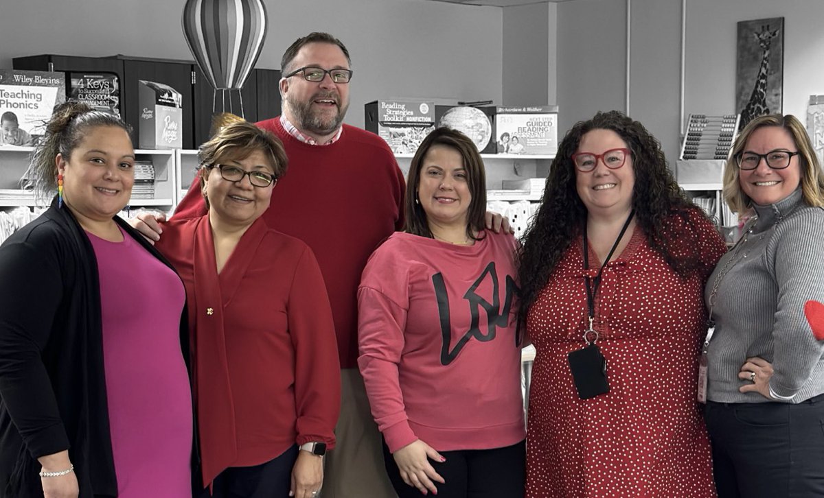 Southeast_OCPS (@southeast_ocps) on Twitter photo SELC principals 𝗟𝗢𝗩𝗘 collaborating! Thanks to Principal Watson and Lake George for hosting our professional learning cohort this morning. SELC principals 𝗟𝗢𝗩𝗘 collaborating! Thanks to Principal Watson and Lake George for hosting our professional learning cohort this morning.