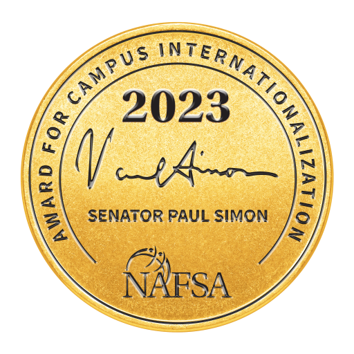 NAFSA's tweet photo. Congrats to the 2023 NAFSA #SimonAward winners! @EastCarolina, @GeorgiaStateU, @NorthwesternU, @UniversityofKY, @AlbanyStateUniv, @ASUnews, and @CedarCrestColle are true innovators in internationalizing U.S. campuses &amp; strengthening global ties. More at https://t.co/i3fjRwjEd2 https://t.co/L67fpWy2nF