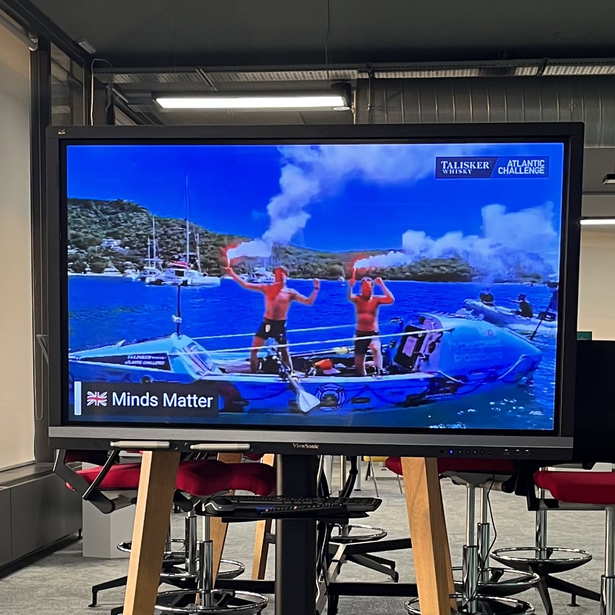 mindsmatterarc's tweet photo. Scenes from @toobbroadband HQ streaming the race finish in their office! https://t.co/He6WIxAn07