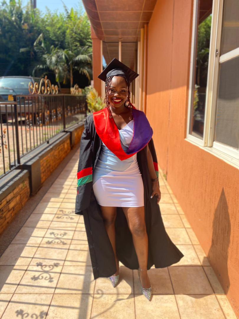 Dr.Kajumba Faith.C.Patience
Bachelor of Dental surgery bagged🌸🌸✨