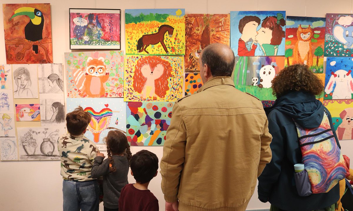 aytocabanillas's tweet photo. CASI 130 OBRAS COMPONEN LA EXPOSICIÓN «OBRA POR ARTISTA» DE ECUADOR DE CURSO

- La Escuela de Arte de "ArteRenace" ofrece una nueva muestra con trabajos de sus alumnos y alumnas, de todas las edades.
- Visitas hasta el 24 de febrero.
#CabanillasSeMueve

https://t.co/DWxprAuk3Q https://t.co/gXqbZNW0vf