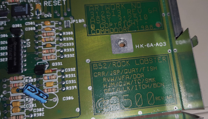GrantMcPheeFilm's tweet image. The Atari ST might have been the 1980s music studio workhorse but the engineers of its Amiga rival clearly had good taste by etching 'B52 Rock Lobster' onto its circuit board.
#CommodoreAmiga #AtariST #B52s #RockLobster