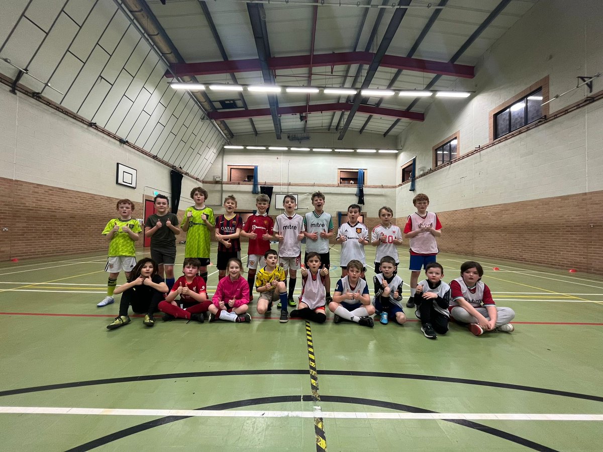 BmoCoaching's tweet photo. MACHYNLLETH SESSIONS
Weβve been fully booked for both our BMO Bears and Street Gamez sessions in Machβ this term! Tomorrow we finish the block with another fully booked week! Dates for next term released very soon! πβ½οΈ@MachynllethFC
#bmobears #streetgamez #peldroed https://t.co/62Z4NaKcNK