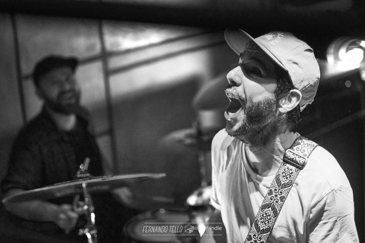 revistaindie's tweet photo. #CronicaConcierto @Mauri_band llena de color la @SalaPicaro de Toledo https://t.co/rgVkS0Y5W5 #NosGustaLaMusica 📸✏️ @fehrtello https://t.co/CN2pZV73ae