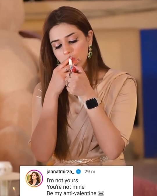 DailyInfotainm1's tweet photo. Jannat Mirza celebrates Valentine Day with broken heart 💔.
"I'm not yours , you are not mine , Be my Anti-valantine " Jannat Mirza's msg for Ex on #valantinesday
#dailyinfotainment #jannatmirza #umerbutt #ValentinesDay #BabarAzam https://t.co/MEfSeLy6X5