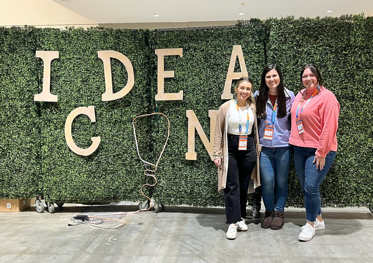 Had the BEST time yesterday at #IDEAcon💡with these amazing educators & friends @ChamalesCrew4th @Ms_S_Teaches feeling so inspired & recharged 🤍 @Liberty_D135 #OSD135