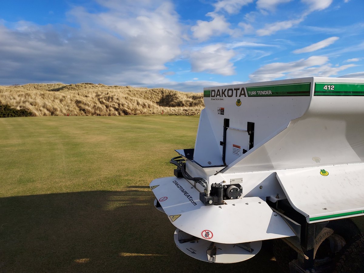 JasonNorwood88's tweet photo. Making the most of the excellent conditions to get the first topdressing of 2023 down and dragged in across all the putting surfaces. https://t.co/7OOTDtjCEK