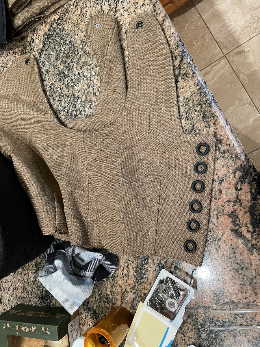 SecondhandDead's tweet image. Shocker on which size I prefer 🤦🏻‍♀️