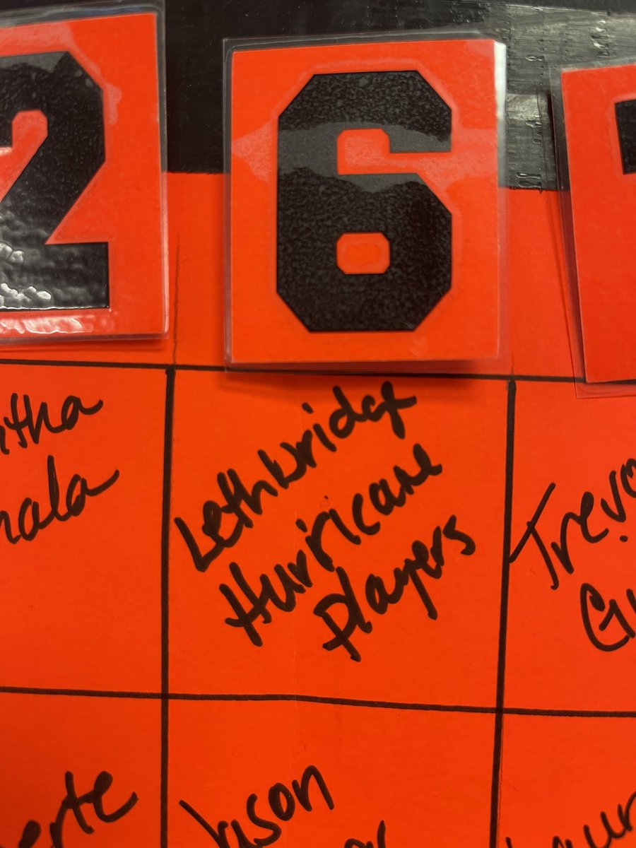 Dinsmore U18 Dynamos win the last home league game of season 6-5 and Joey and his teammates <a href="/WHLHurricanes/">Lethbridge Hurricanes</a> with the final score win on the scoreboard #hometownhockey