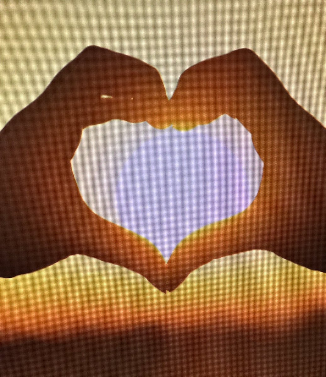 “To love and be loved is to feel the sun from both sides.” ~David Viscott 💘