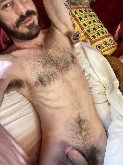 Feeling the self-love. So excited to share and demonstrate self-love ritual tonight on livestream on<a href="/tag/badboy"class="tags"><span>#badboy</span></a>