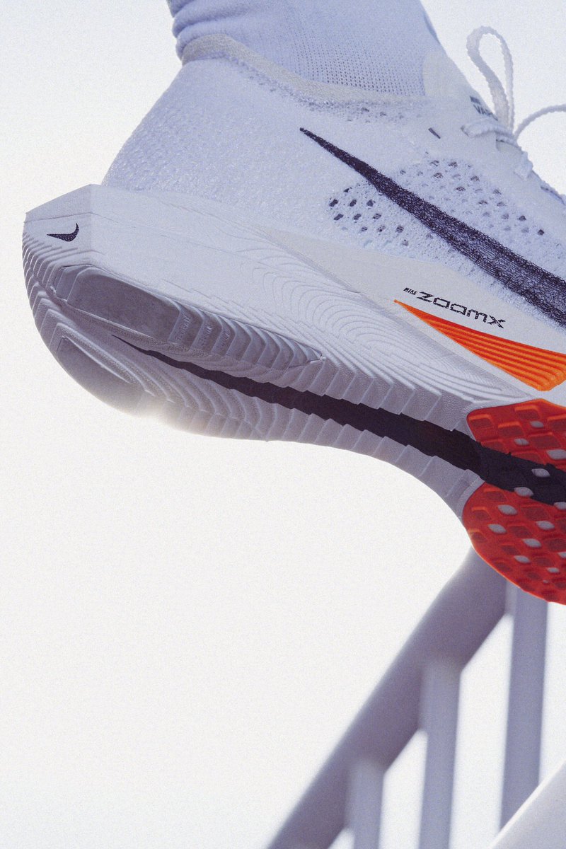 ComplexSneakers's tweet photo. Nike VaporFly 3 👀 https://t.co/s6W45puEYu