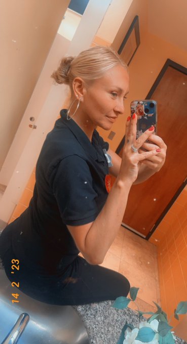 Come VISIT MEEEEE! https://t.co/J0DeynJZvG