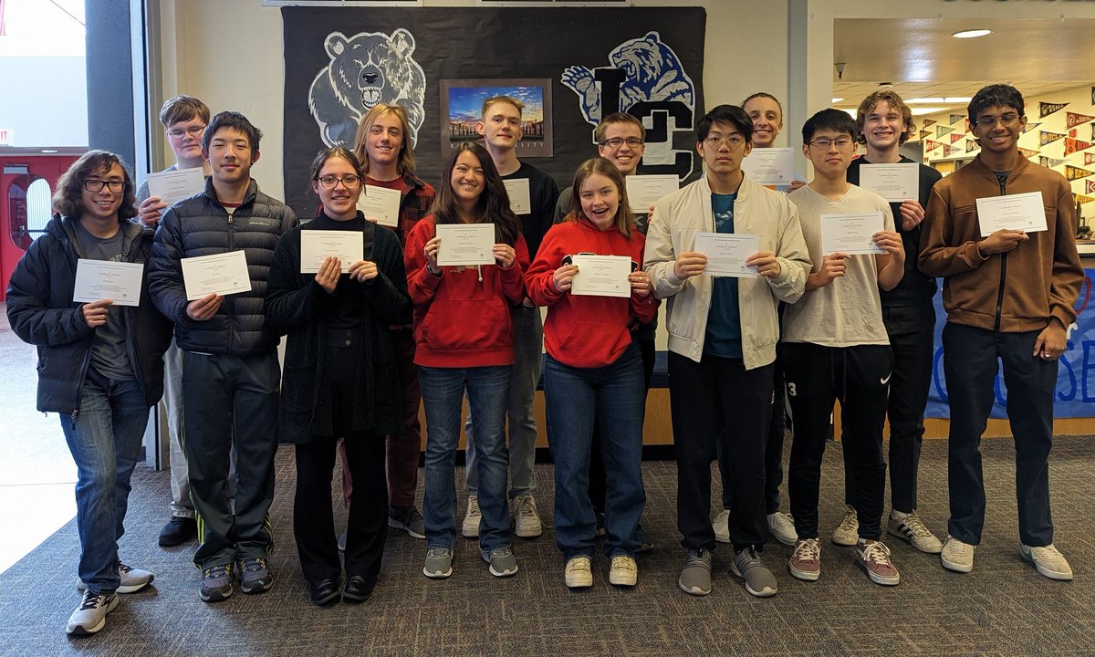 La Cueva High School tweet media