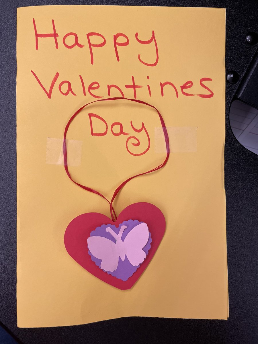 Rosielivenlearn's tweet photo. Roses are red, violets are blue, STEM wouldn't be the same without you! Happy Valentine's Day, @lsullivan Thank you for the card! Fun day @BarrettAPS
#STEMlove #ValentinesDay
@APS_STEM https://t.co/DMiJHbRn9m