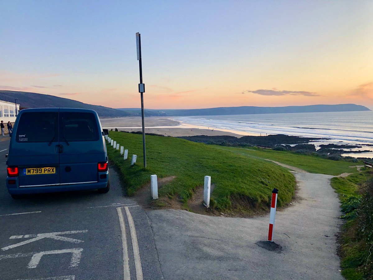 Bye 👋 sun ☀️ 
Good evening 🥂🍻
#happyvalentineday 💝
#woolacombe 💙🚐 🤙