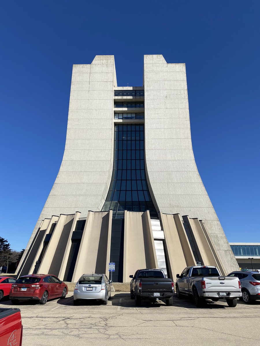 EnjaminEX's tweet image. #fermilab