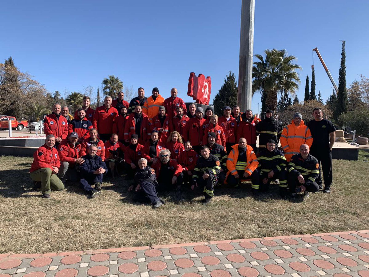 Η αποστολή της Ελληνικής Ομάδας Διάσωσης #ΕΟΔ ξεκίνησε το ταξίδι της επιστροφής.Θα θέλαμε να ευχαριστήσουμε θερμά όλους όσους μας στήριξαν και φυσικά τις τοπικές αρχές <a href="/AFADTurkiye/">AFAD</a> για την εξαιρετική φιλοξενία και συνεργασία.Τους ευχόμαστε καλή δύναμη στο δύσκολο έργο τους
🇬🇷🇹🇷