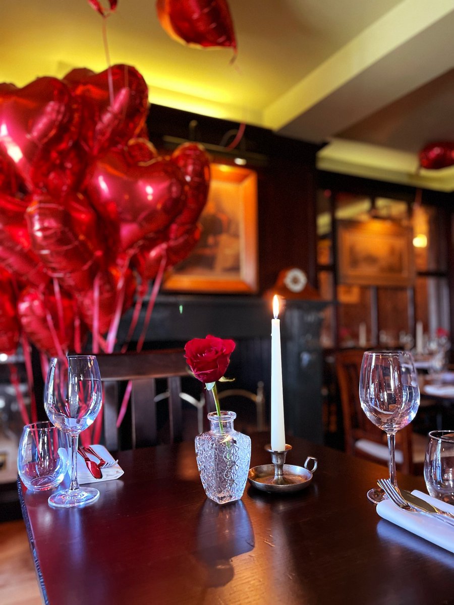 Happy Valentine’s day from all of us at the Anglesea ! 🌹

Have you booked your table yet for tonight ? 🍾🍾

We still have some spaces left! 🥂
•
•
•
•
•
•

#theangleseaarms #metropubco #angleseaarms  #kensington #southken ##2023 #london #london_enthusiast