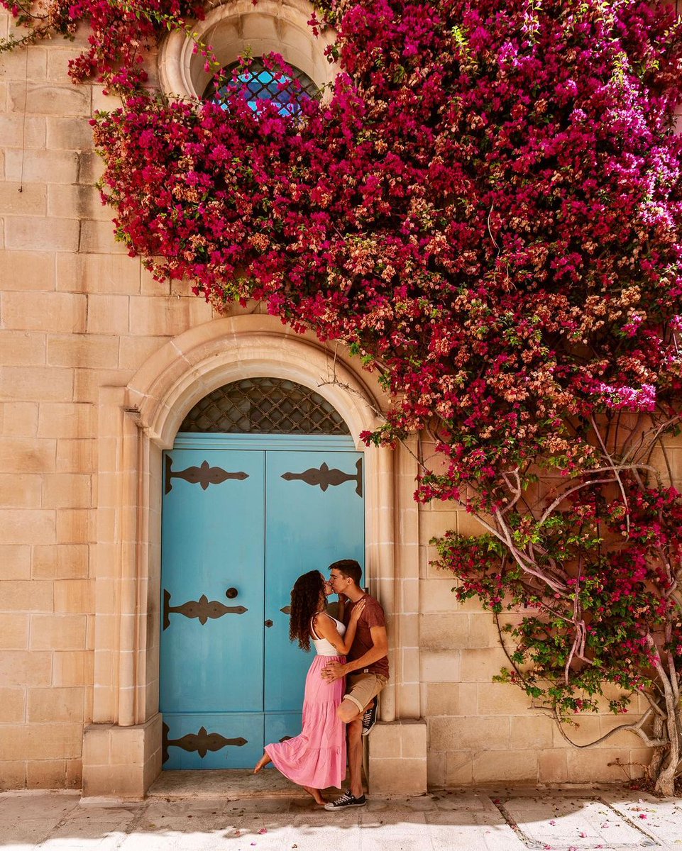 Love is in the air in #Malta…💗

Happy Valentine’s Day! 💗

📸  bit.ly/3UIMccs

#malta #malteseislands #visitmalta #moretoexplore #maltaphotography #travel #visitmalta #lovemalta #maltagram #travelphotography #europe #maltalovers