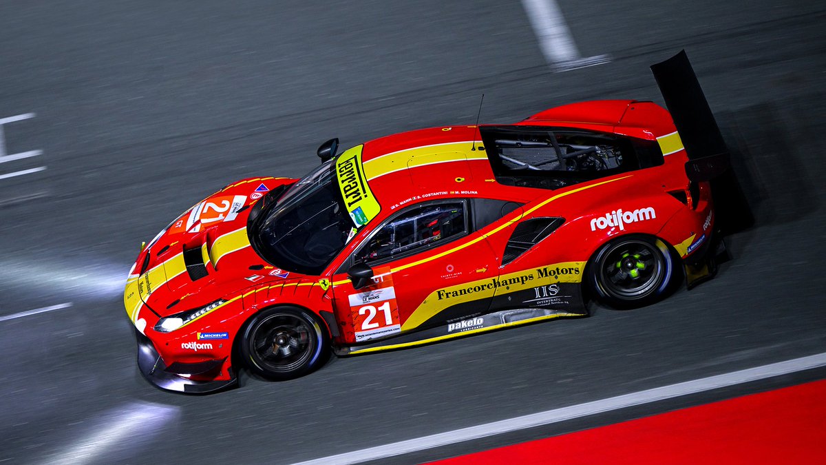 FerrariRaces tweet picture