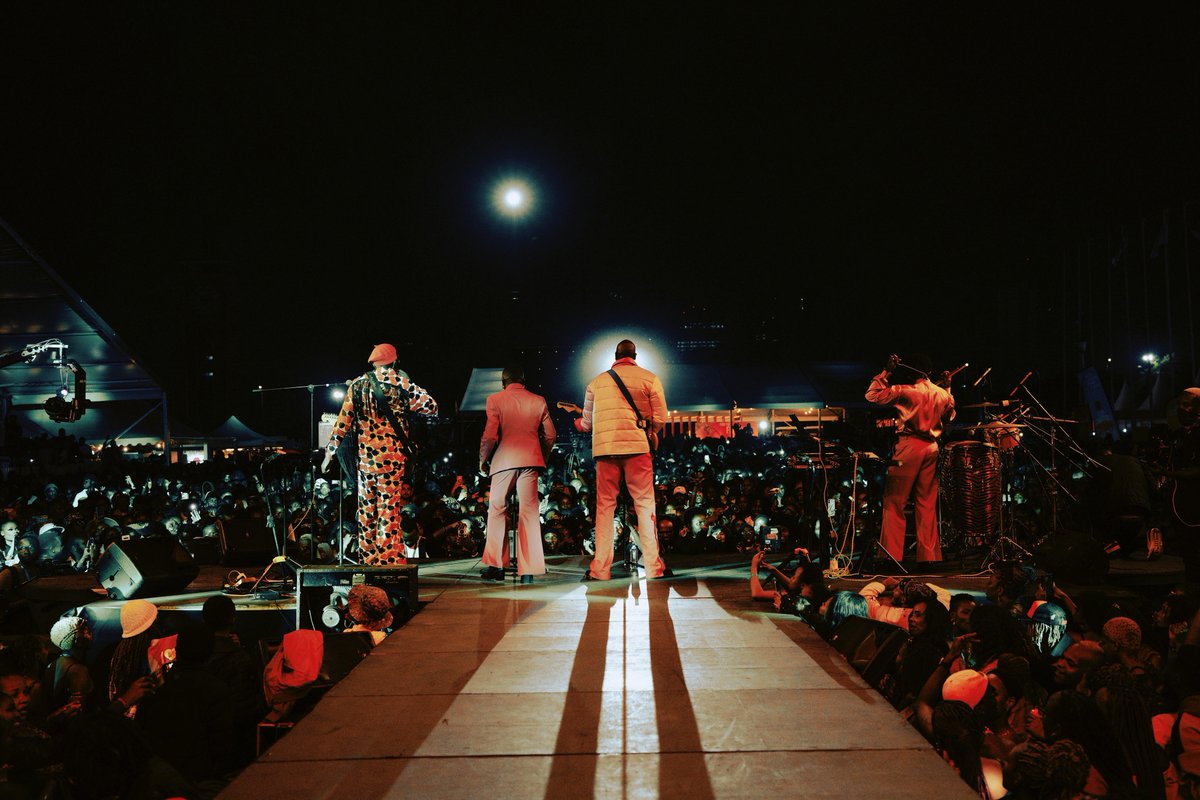 Franciskiguta's tweet photo. Midnight train
.
In frame: @sautisol 
For: @SolFestAfrica 
By: @Franciskiguta 
.
#kigutacaptures #naikre8 https://t.co/LcqMvOrokI