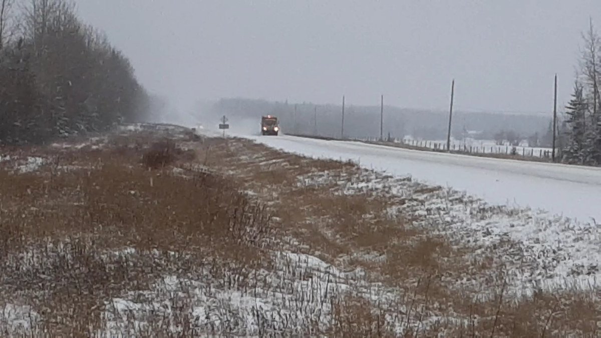 ArgoSouthPeace's tweet photo. Patience is the key to safe winter driving. If you pass a snowplow, beware that the road ahead of the plow has not been cleared. Never, ever pass on the right. #ShiftIntoWinter
๐ท #ProgressBC | Nov. 14, 2021 https://t.co/nKKl8QJGC4