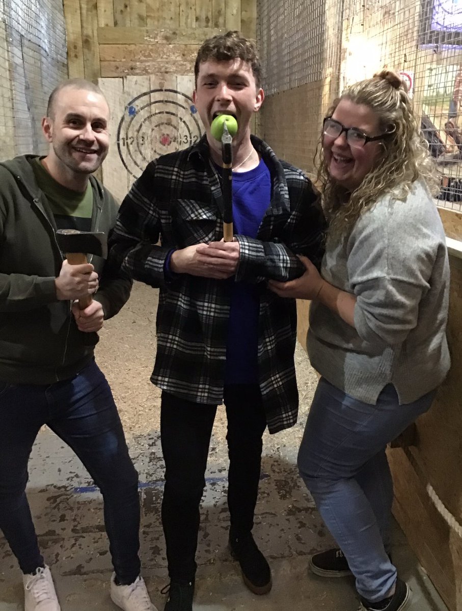 timber_jacks's tweet image. Nothing better than seeing our throwers having a great time🤣 #ActivityIdea #AxeThrowing #TimberJacks #Friends #Family