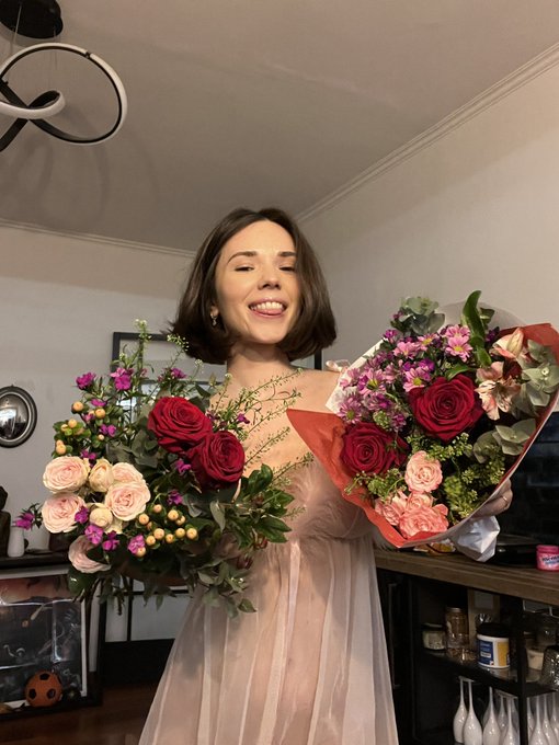 How would you spoil me for this San Valentines 💘?  Flowers  Dinner  Good sex  A new toy 🧸?  Or .. all<a href="/tag/mvsales"class="tags"><span>#mvsales</span></a>