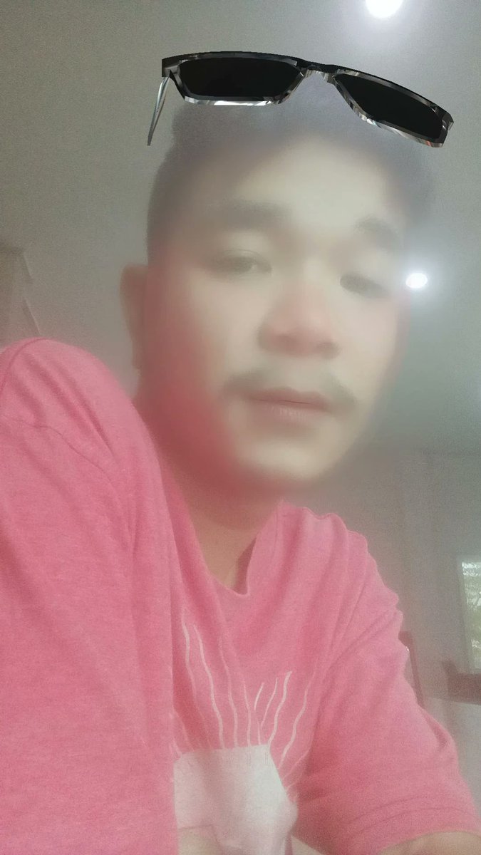 ChunPhotila's tweet photo. ไม่รับรัก รับงานก็ยังดี 
#อยากเสียตัว https://t.co/K9wBNm5jsI