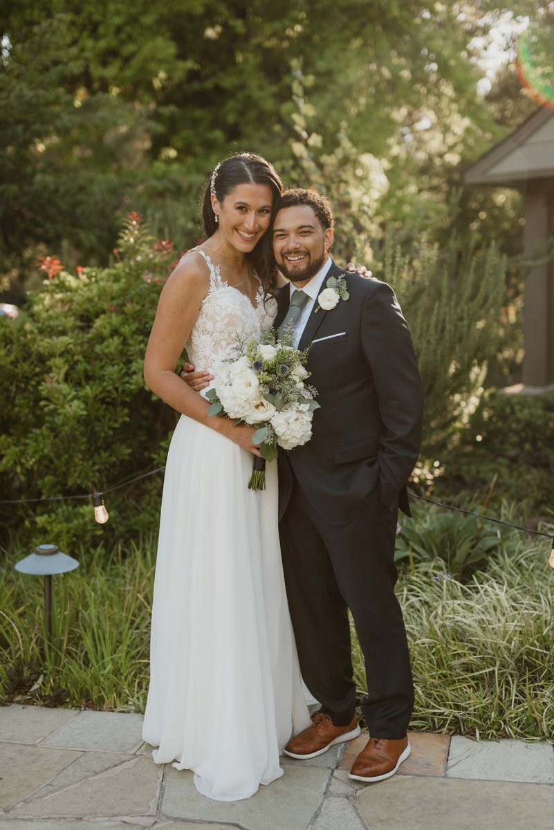 StanfordDeptMed's tweet image. We issued a Valentine's Day call for #StanDOM #LoveStories. @nadiabsaf &amp;amp; @AaronTierney13 shared their tale of meeting thorough the #Presence5 research team led by @DonnaZulman &amp;amp; @cuttingforstone! Read the story: stanford.io/3xkXs5w

📸 Erin Prado for Vivian Chen Photography