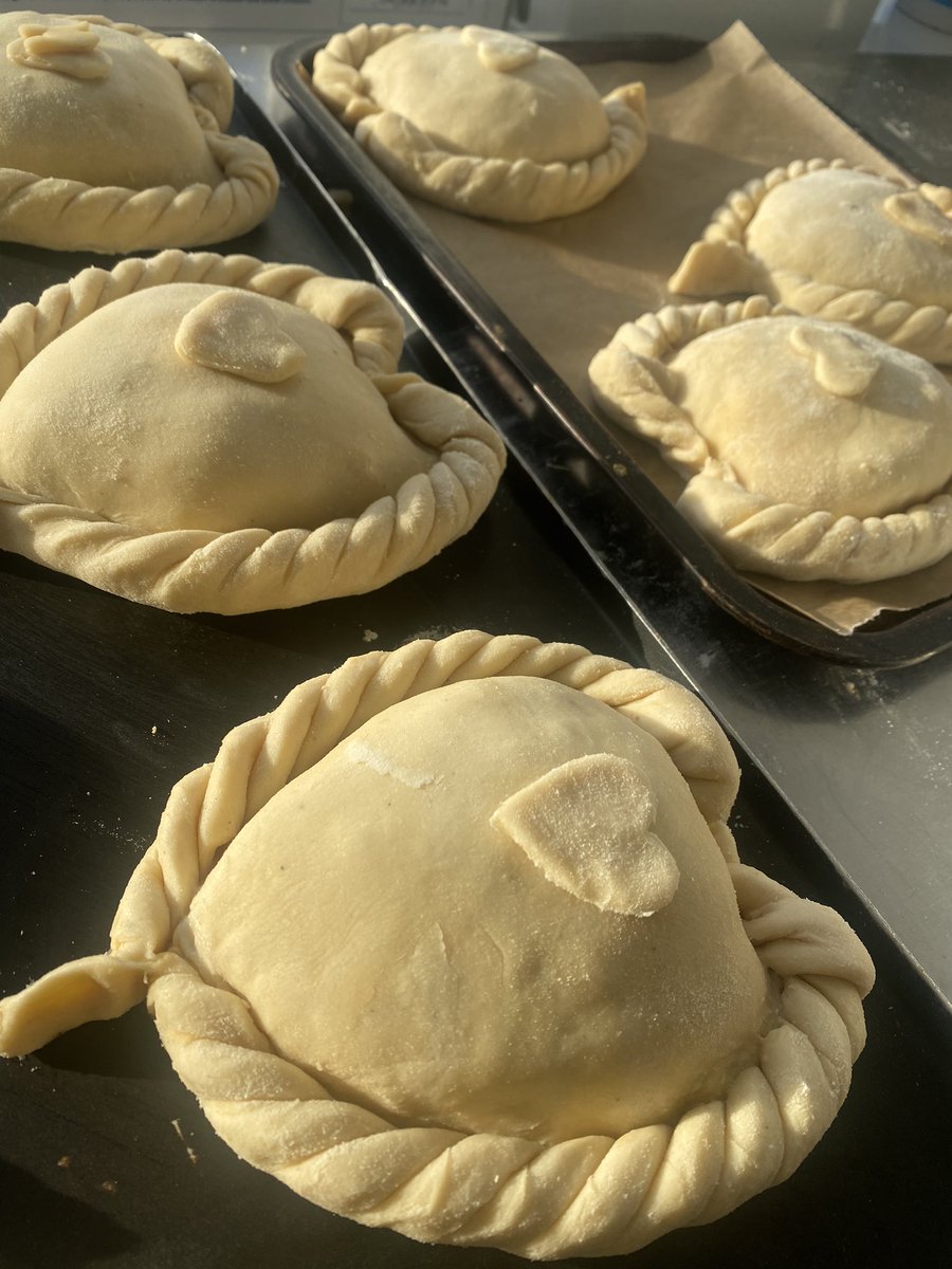 From our oven with love ❤️

Happy V Day!