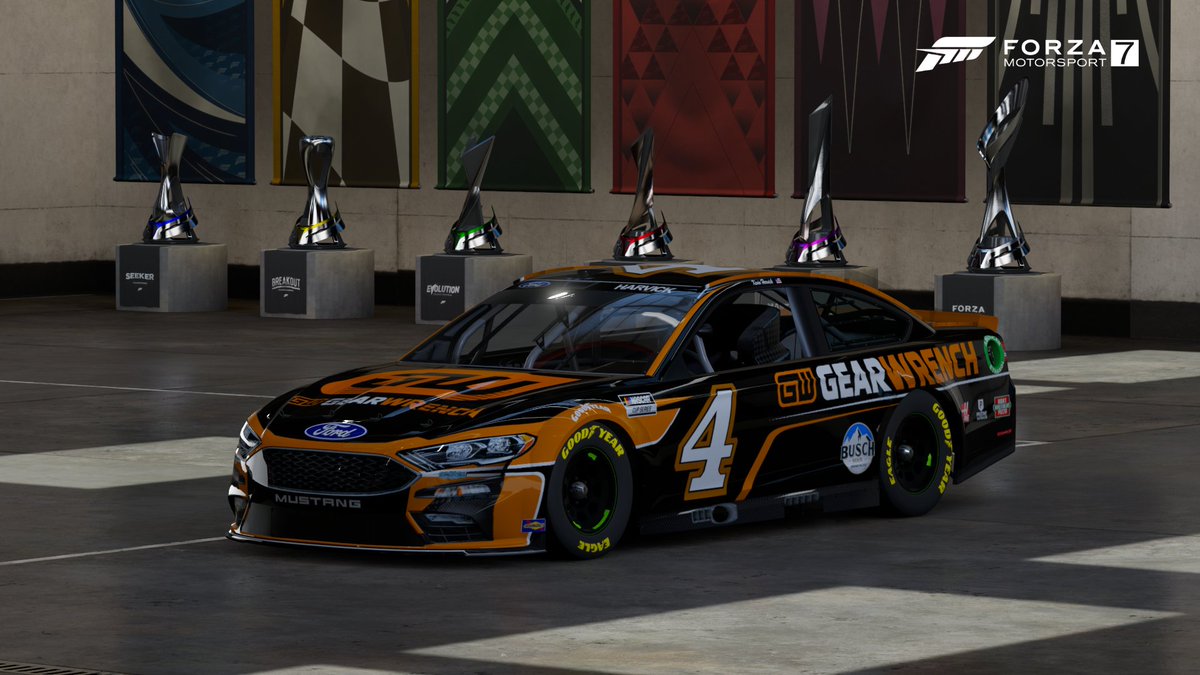 Been very busy the past few weeks, glad I've found a chance to get back to my NASCAR roots this Friday night with a full length Daytona 500. Also get the chance to celebrate the send off of one of NASCAR's greatest talents!