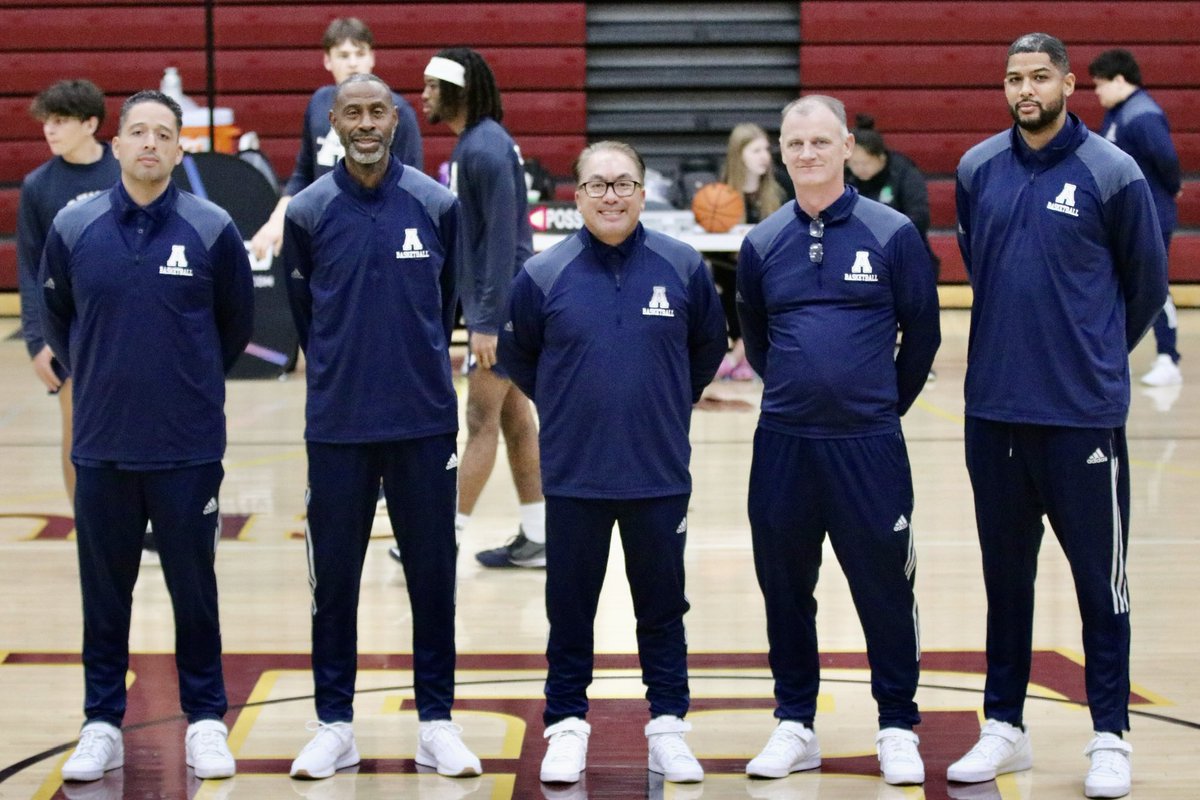 Tony Gonzalez tweet media