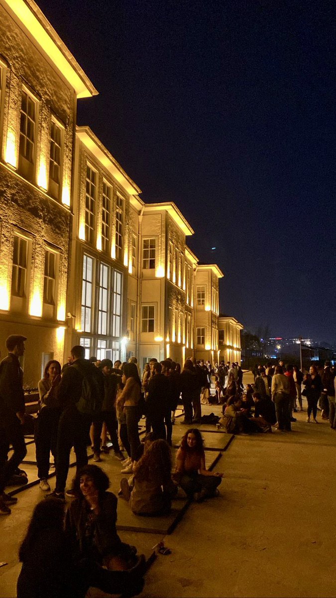 #msgsuonlineistemiyor #Uzaktan #yapmayın #YurtlarÇözümDeğil #kyklarçözümdeğil
#hibritegitim
#unileraçılsın
#üniversitelerkapatılmasın
#uzaktan
@handaninciMSGSU
#okullaraçılsın 
#güzelsanatlaronlineolmaz