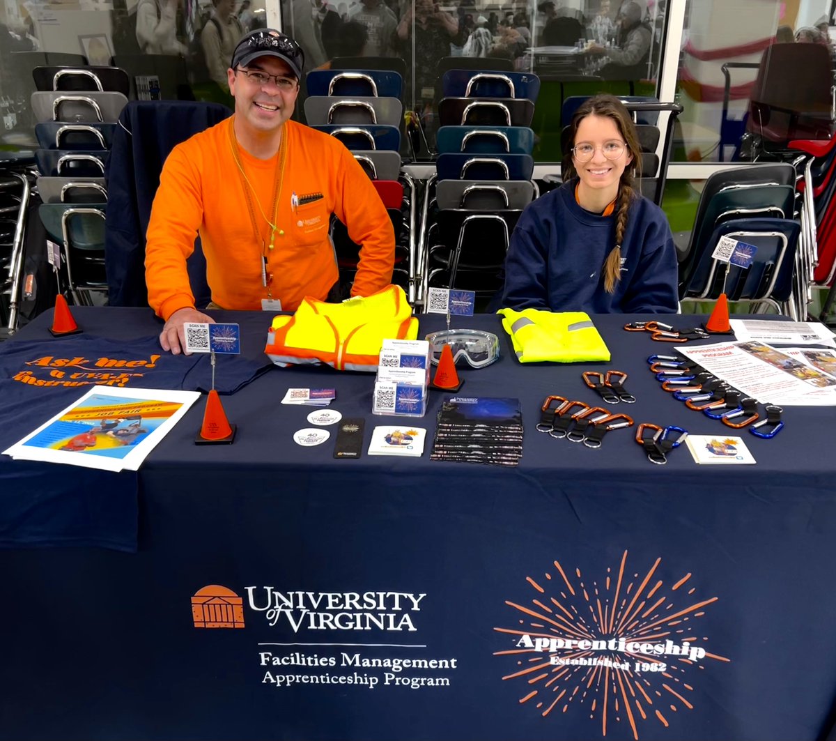 UVAApprentice's tweet photo. Special thanks to @MonticelloHigh for hosting our informational table during your lunch periods yesterday! Current @UVAFM apprentices Pedro and Jessie set up a table and were able to talk to lots of students about the opportunities to #EarnLearnAdvance in the #SkilledTrades https://t.co/f1MbRWYy05