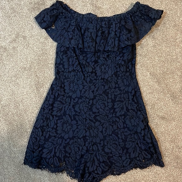 rococokidz's tweet photo. So good I had to share! Check out all the items I'm loving on @Poshmarkapp #poshmark #fashion #style #shopmycloset #taylorsage #blowfish #alfreddunner: https://t.co/A5vcaPefLg https://t.co/O988X9bJOo